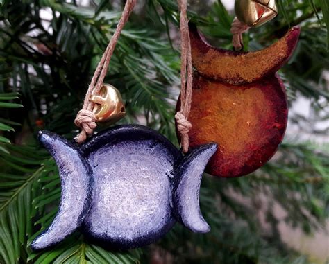 Choosing the Right Wiccan Tree Ornament for Your Intention